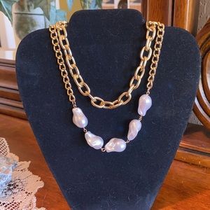 Baroque pearl necklace set.  Gold tone 15-18.5 in
